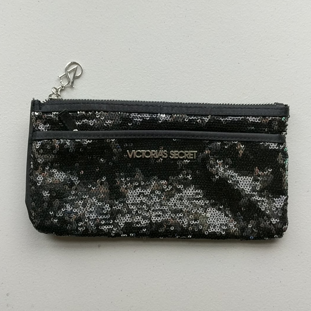 Victoras Secret clutch